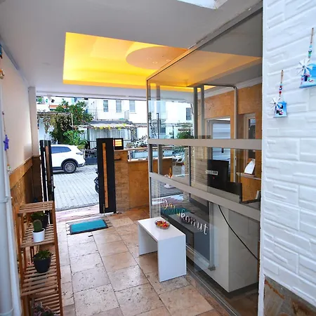 Mykonut Aparthotel 4*