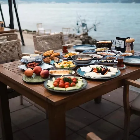 Mykonut Aparthotel 4*