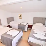 Mykonut Aparthotel