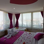 Mykonut Aparthotel